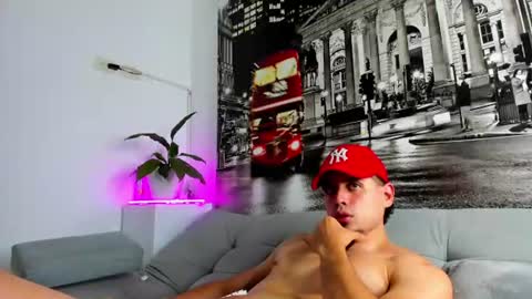Snapshot of ander_perez chatting on June 2026 03:18:02 AM ANDER online show from June 2026 03:18:02 AM