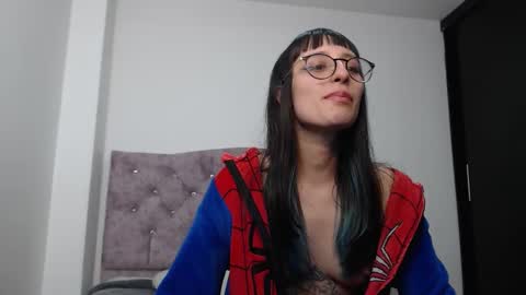 Andras online show from October 2025 04:57:02 AM