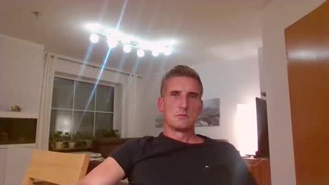 Name online show from September 2025 07:14:01 PM