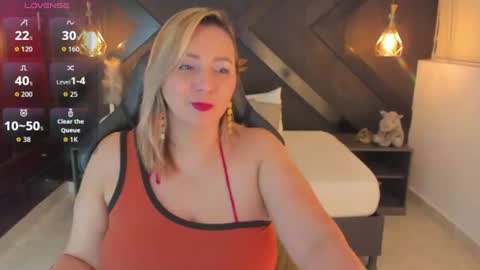Snapshot of andre_soto_ chatting on July 2026 01:40:01 AM A N D R E online show from July 2026 01:40:01 AM