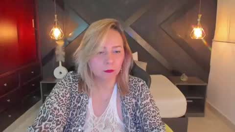 Snapshot of andre_soto_ chatting on July 2026 01:41:01 AM A N D R E online show from July 2026 01:41:01 AM