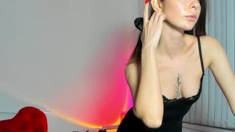 Snapshot of andrea__bass chatting on April 2026 05:10:02 PM andrea__bass online show from April 2026 05:10:02 PM