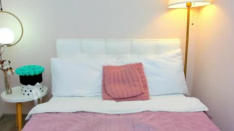 Andrea online show from April 2026 05:19:01 AM