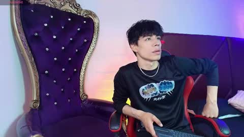 andreew_style_ online show from March 2026 07:53:02 PM