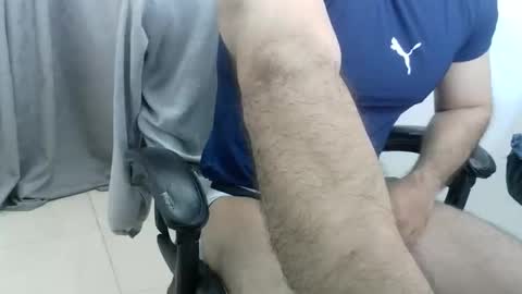 andres180950734 online show from April 2026 11:46:02 AM