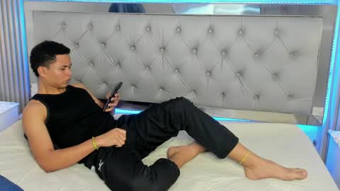 IM ANDRES online show from April 2026 01:23:02 AM