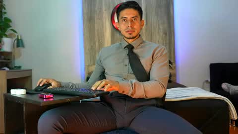 Andrew online show from April 2026 04:59:02 AM