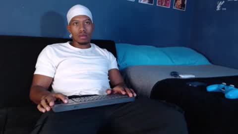 Andrew online show from February 2025 09:29:01 PM