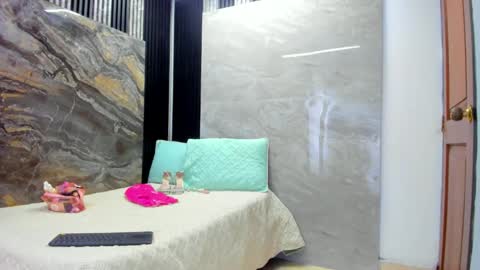 Andrew Taylor0 online show from March 2026 08:37:02 PM