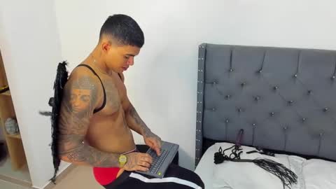 andrew online show from October 2025 11:50:04 PM