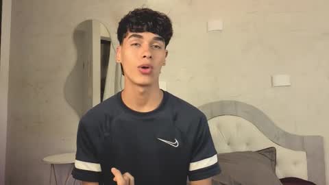 AndreWortix online show from March 2026 04:27:02 AM