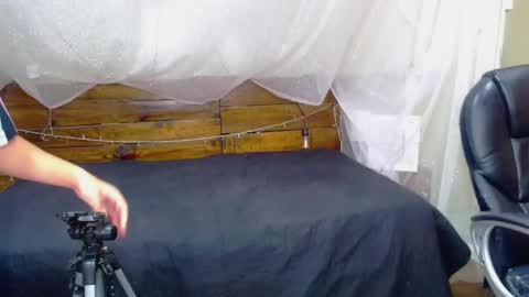 ANDREW online show from March 2025 12:23:01 PM