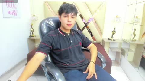 ANDREW online show from April 2026 01:01:02 PM