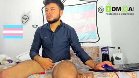 hugeclit  online show from March 2025 02:34:01 AM