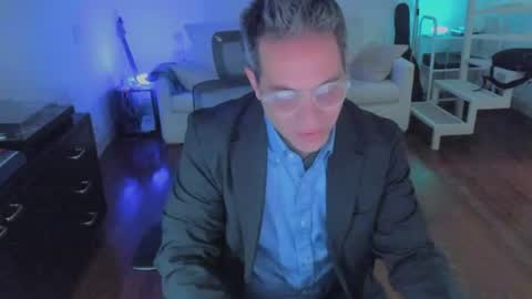 Andrew online show from July 2026 02:41:01 PM