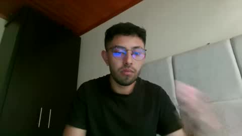 andy_zxx online show from April 2026 04:23:02 PM