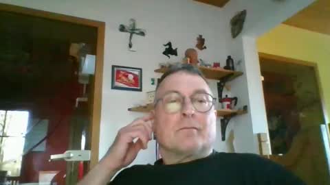 Snapshot of andybayern chatting on March 2026 03:40:01 PM andybayern online show from March 2026 03:40:01 PM