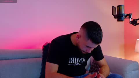 Andy online show from April 2026 07:55:02 PM