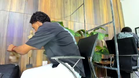 Andy  online show from May 2026 12:33:02 PM