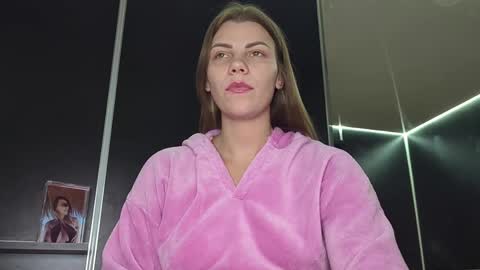 anet228 online show from April 2026 07:00:01 PM