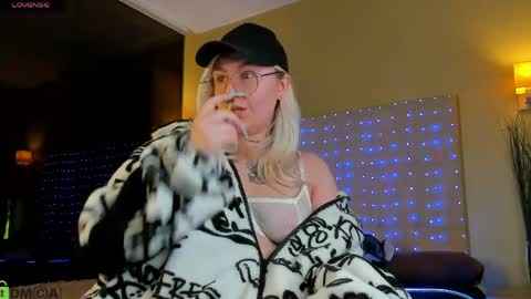 Anet Dream online show from April 2026 07:07:02 PM