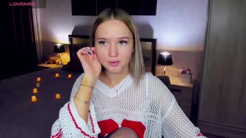 Anfisa online show from October 2025 05:13:01 PM