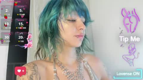 Snapshot of angel__dreams chatting on June 2026 03:31:02 AM ANGEL online show from June 2026 03:31:02 AM