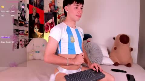 Snapshot of angel_bless19 chatting on June 2026 07:47:01 PM Angel help me with 100 thumbs up online show from June 2026 07:47:01 PM