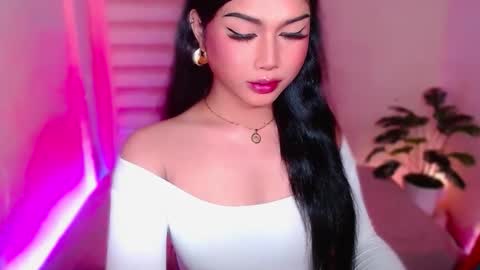 Angel online show from May 2026 09:44:02 PM