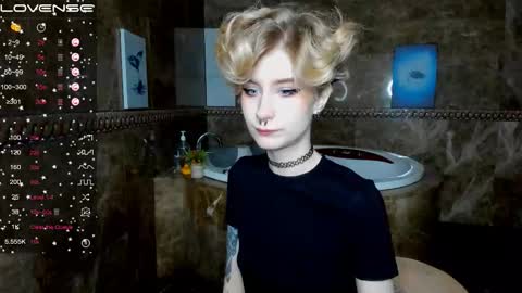 Angel Dust online show from November 2025 01:16:01 AM