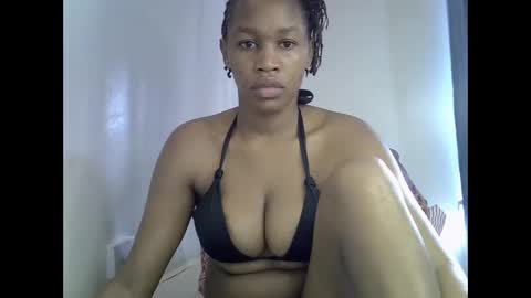 angel_mia5 online show from May 2026 12:33:01 PM