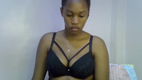 angel_mia5 online show from July 2026 02:42:02 PM