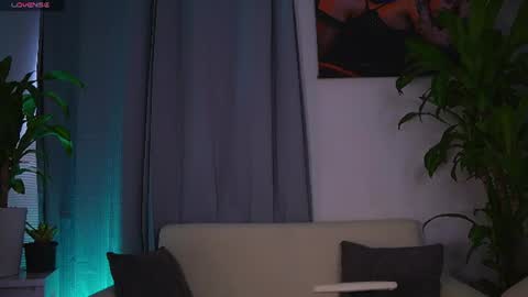 independent model angel daza online show from July 2026 08:15:01 PM