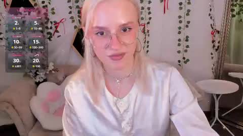 Snapshot of angel_tessa chatting on June 2026 08:43:02 PM Angelica online show from June 2026 08:43:02 PM