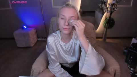 Snapshot of angel_tessa chatting on July 2026 05:57:01 AM Angelica online show from July 2026 05:57:01 AM