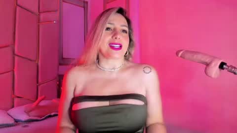 Snapshot of angel_vibes_ chatting on July 2026 04:13:01 PM Angel online show from July 2026 04:13:01 PM