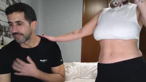 angela_hugo online show from February 2026 09:11:01 PM