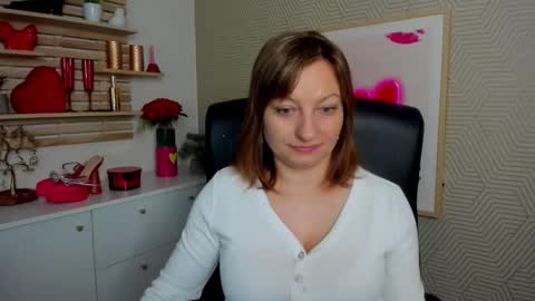 Angela online show from April 2026 05:29:02 AM