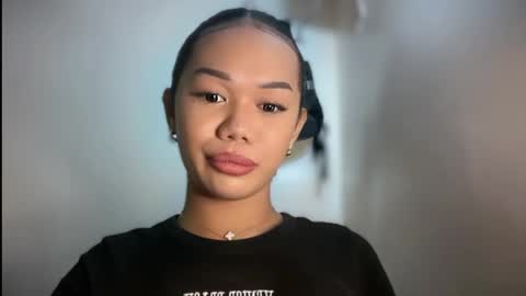 angela_star888 online show from May 2026 01:07:01 PM