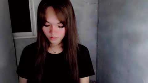 Snapshot of angelacharming_ chatting on October 2025 12:55:01 PM angela online show from October 2025 12:55:01 PM