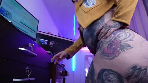 angelacianuro_ online show from February 2025 01:45:02 AM
