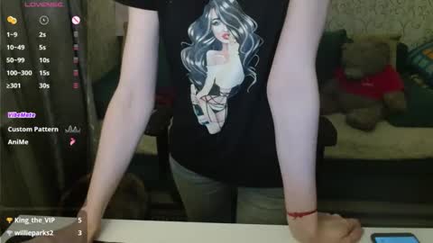 Snapshot of angelcute32 chatting on April 2026 04:52:01 PM AngelCute32 online show from April 2026 04:52:01 PM