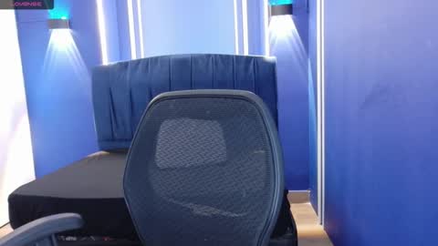 angel online show from December 2025 06:23:01 PM