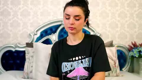 Snapshot of angelmarryy chatting on July 2026 07:59:02 AM Natalia online show from July 2026 07:59:02 AM