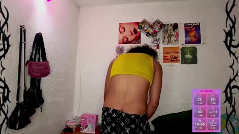 Snapshot of angelsdustxxx chatting on December 2024 03:14:02 AM online show from December 2024 03:14:02 AM