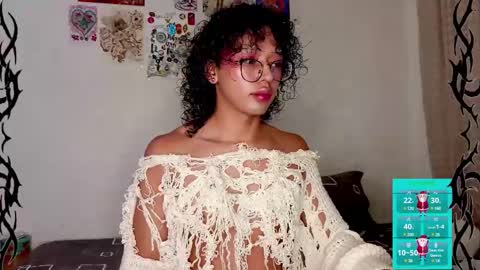 Snapshot of angelsdustxxx chatting on January 2025 06:35:01 PM online show from January 2025 06:35:01 PM