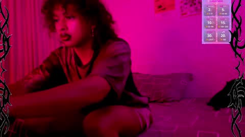 Snapshot of angelsdustxxx chatting on January 2025 06:54:01 AM online show from January 2025 06:54:01 AM