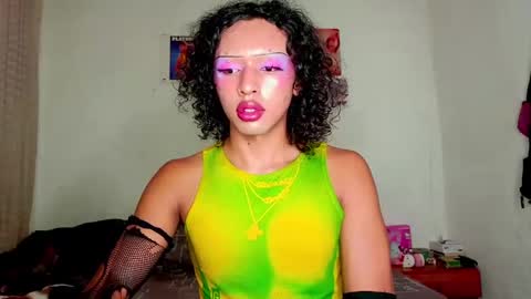 Snapshot of angelsdustxxx chatting on February 2025 05:51:02 AM online show from February 2025 05:51:02 AM