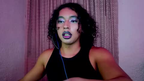 Snapshot of angelsdustxxx chatting on September 2025 04:37:02 AM online show from September 2025 04:37:02 AM