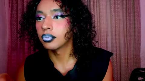 Snapshot of angelsdustxxx chatting on September 2025 07:01:01 AM online show from September 2025 07:01:01 AM